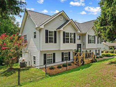212 Courtney Cir