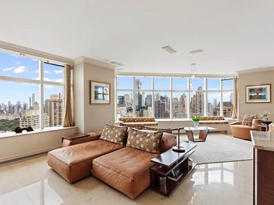 160 W 66th St APT 43E