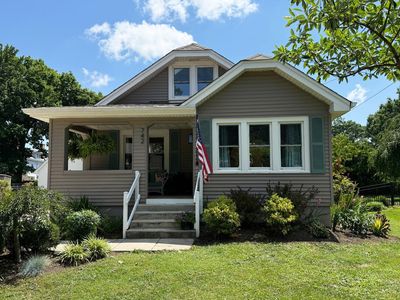742 Barney Ave