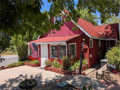 201 Spruce Dr