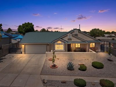 6977 Albany Hills Dr NE