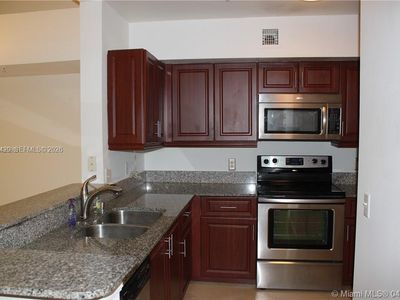 2451 Centergate Dr APT 303