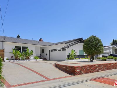 1957 Redondela Dr