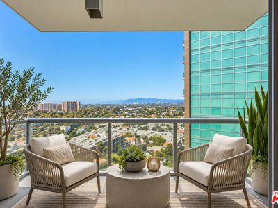 13700 Marina Pointe Dr Unit 1411