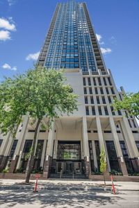 1122 N Clark St APT 1609