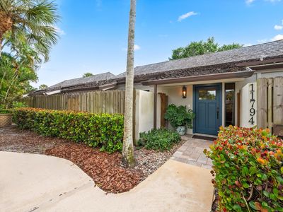 11794 Wimbledon Circle