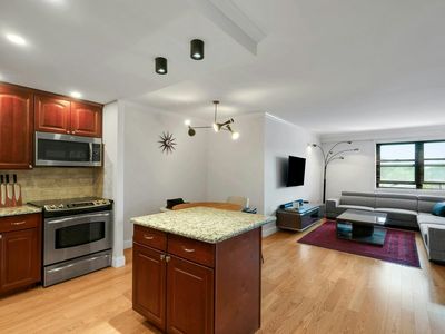 7855 Boulevard East APT 5K