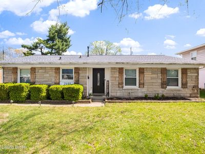 Property at 2405 Stonehurst Dr, Plantation, KY