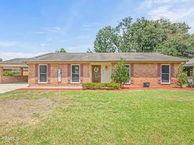 302 Maple Dr