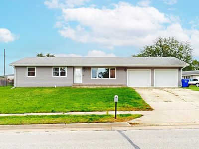 Property at 1103 N Willow St, Avoca, IA