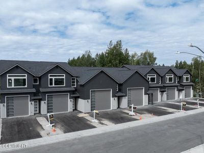 126 Venture Pl #16