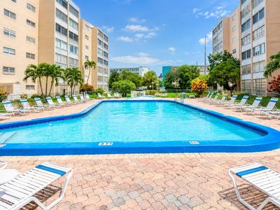Property at 301 NE 14th Ave APT 507, Hallandale Beach, FL