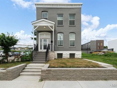 4413 Hunt Ave