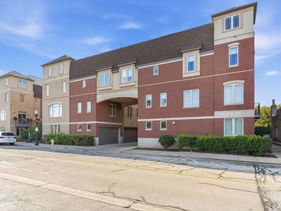 922 Warren Ave Unit 105
