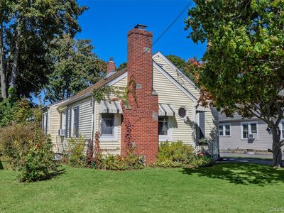 373 Oak Street