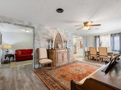 938 W Central Ave
