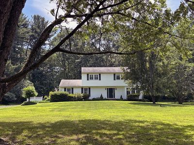5 Woodbine Cir
