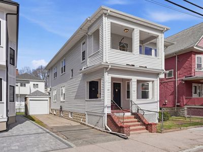 95-97 Capen St