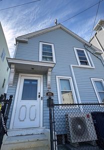 449 Frankfort St