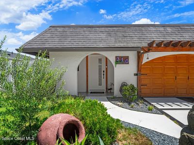 310 Lee Ave