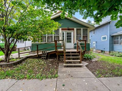 337 Winona St W