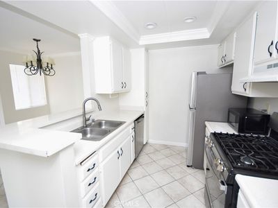 16377 Lakeshore Dr UNIT 4D