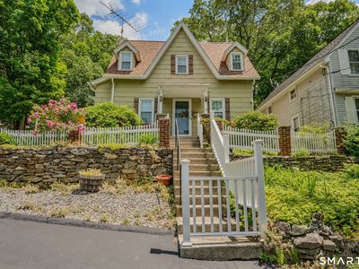 58 Sunnyside Avenue