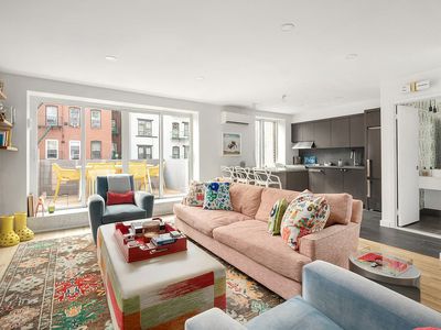 165 Elizabeth St APT 4R