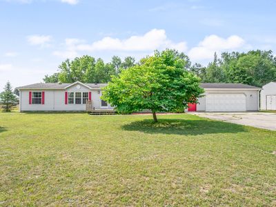 9041 Seven Mile Rd