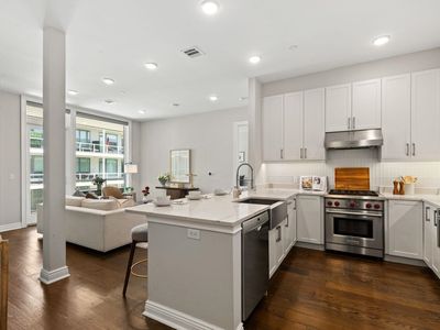 3 Somerset Ln #501