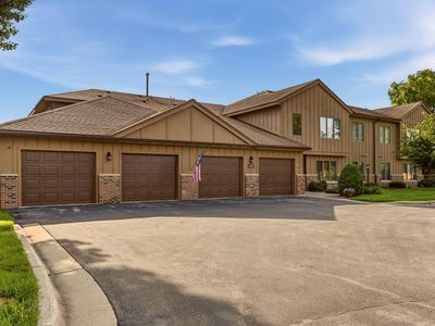 Property at 1808 Lakeview Ct SW APT 101, Rochester, MN