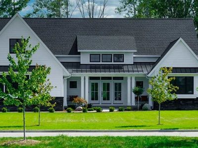 3014 Hidden Meadows Dr