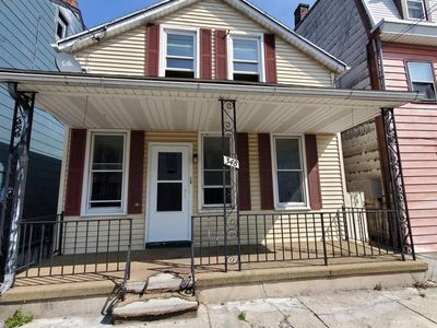 348 N 5th St