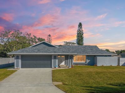 Property at 121 SE Lakehurst Drive, Port Saint Lucie, FL