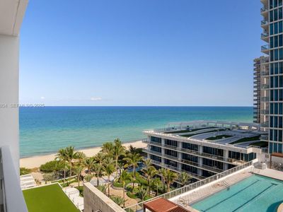 6801 Collins Ave #914