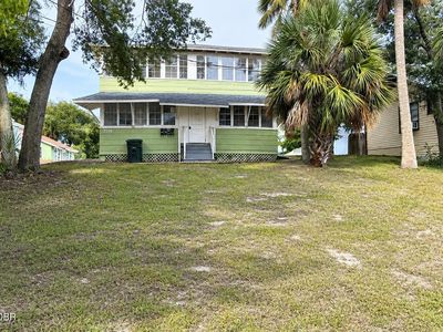 Property at 308 N Peninsula Dr, Daytona Beach, FL
