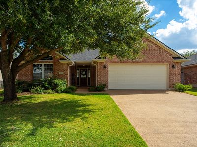 103 Walcourt Loop