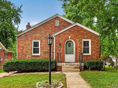 7626 Fairham Ave