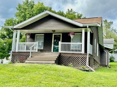405 Lawnview Ave