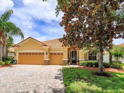 2759 Maria Isabel Ave
