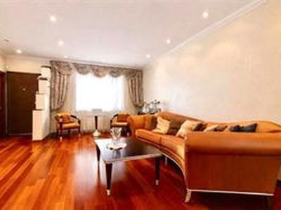 20 Corbin Pl