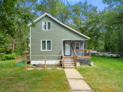 1209 John St