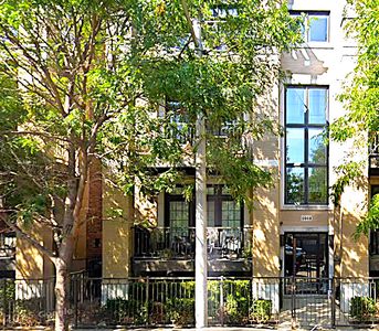 2008 W Erie St APT 2W