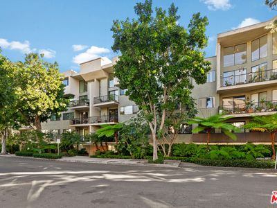 9000 Cynthia St APT 208