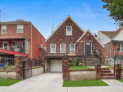 2729 Paulding Ave