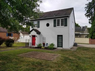 513 E Main St