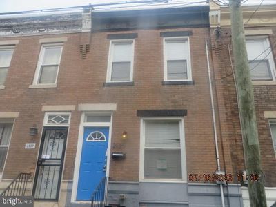 2135 Sigel St