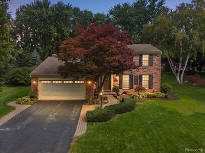 2767 Saturn Dr