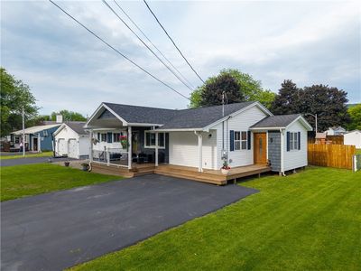 11 Barrett Ave