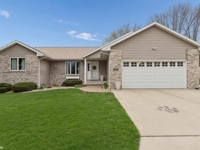 105 Woodlane Dr